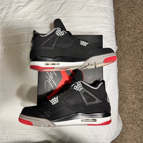 Jordan 4 Bred - Picture 4 of 7